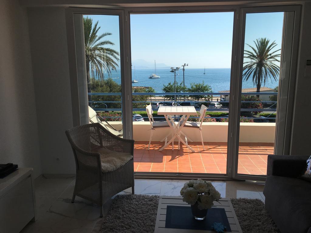 Superior Apartment On First Floor With Sea View Antibes Exterior photo